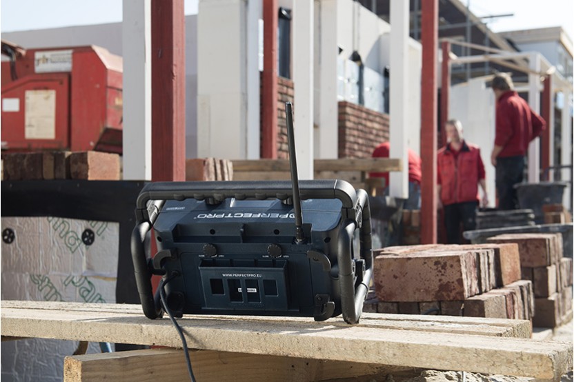 Workstation 2 bouwradio